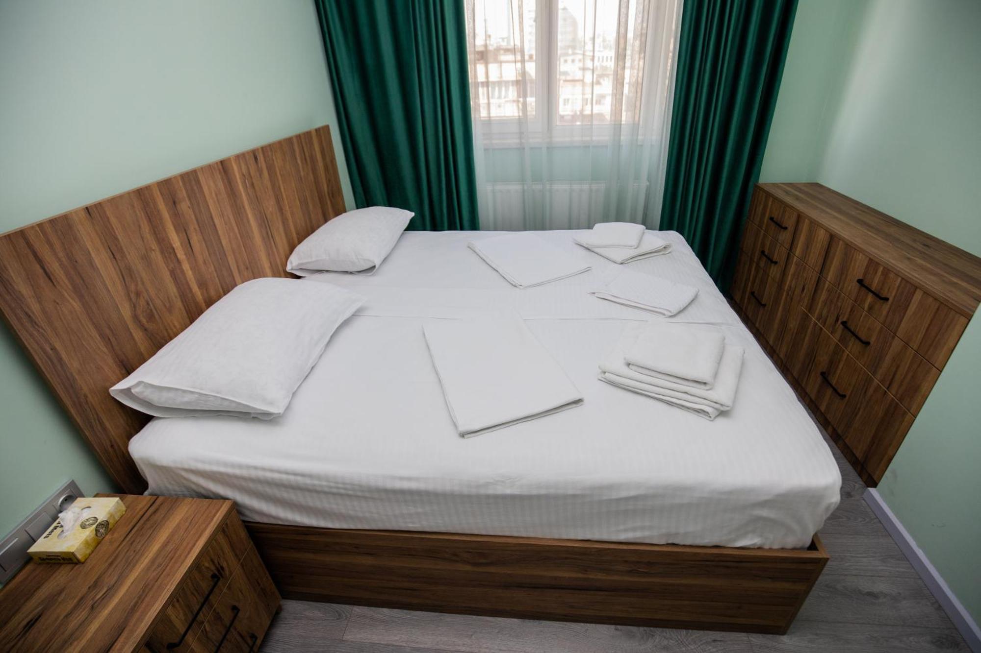 Yereone Hotel Apartment Yerevan Ngoại thất bức ảnh
