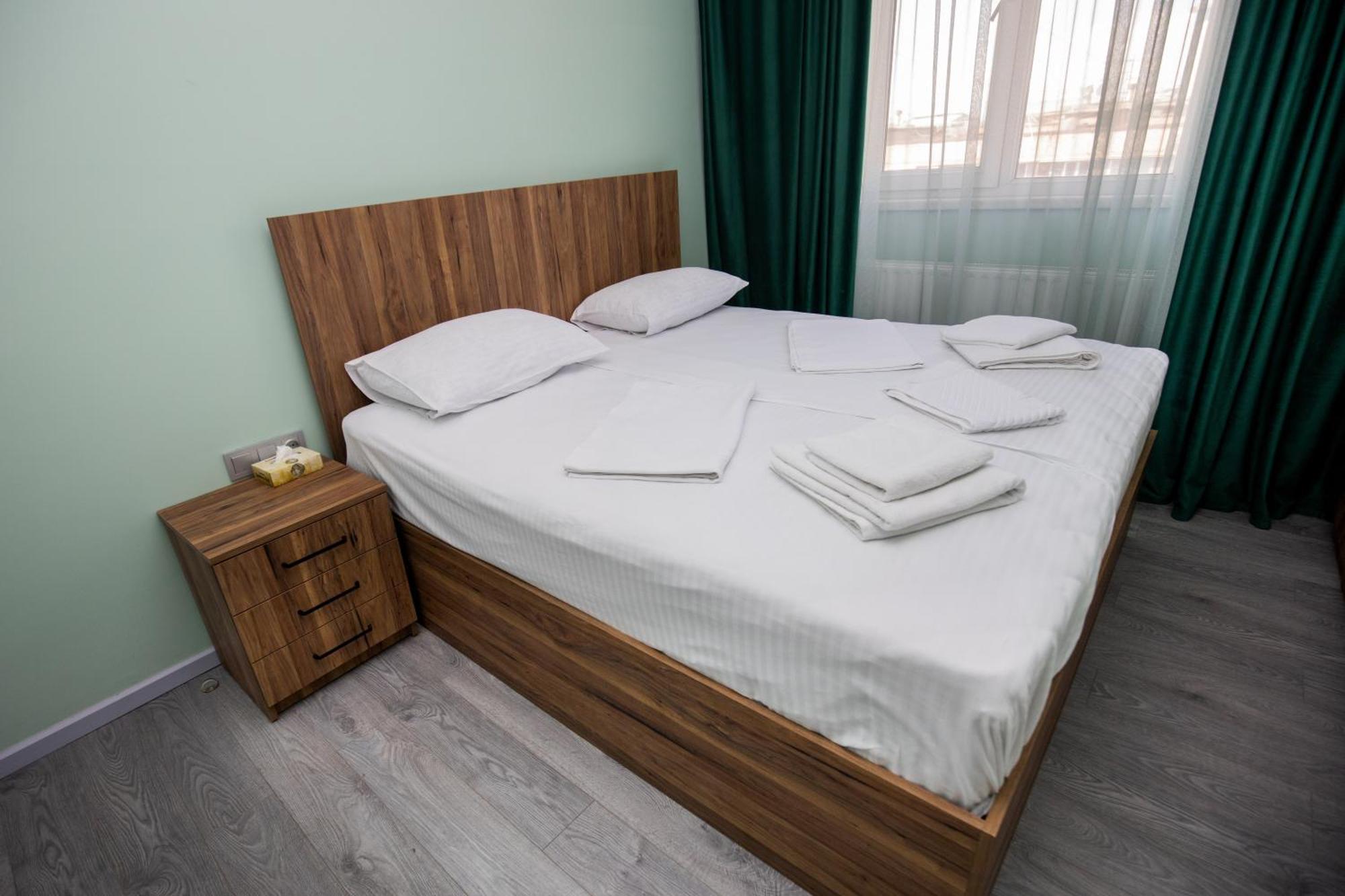 Yereone Hotel Apartment Yerevan Ngoại thất bức ảnh