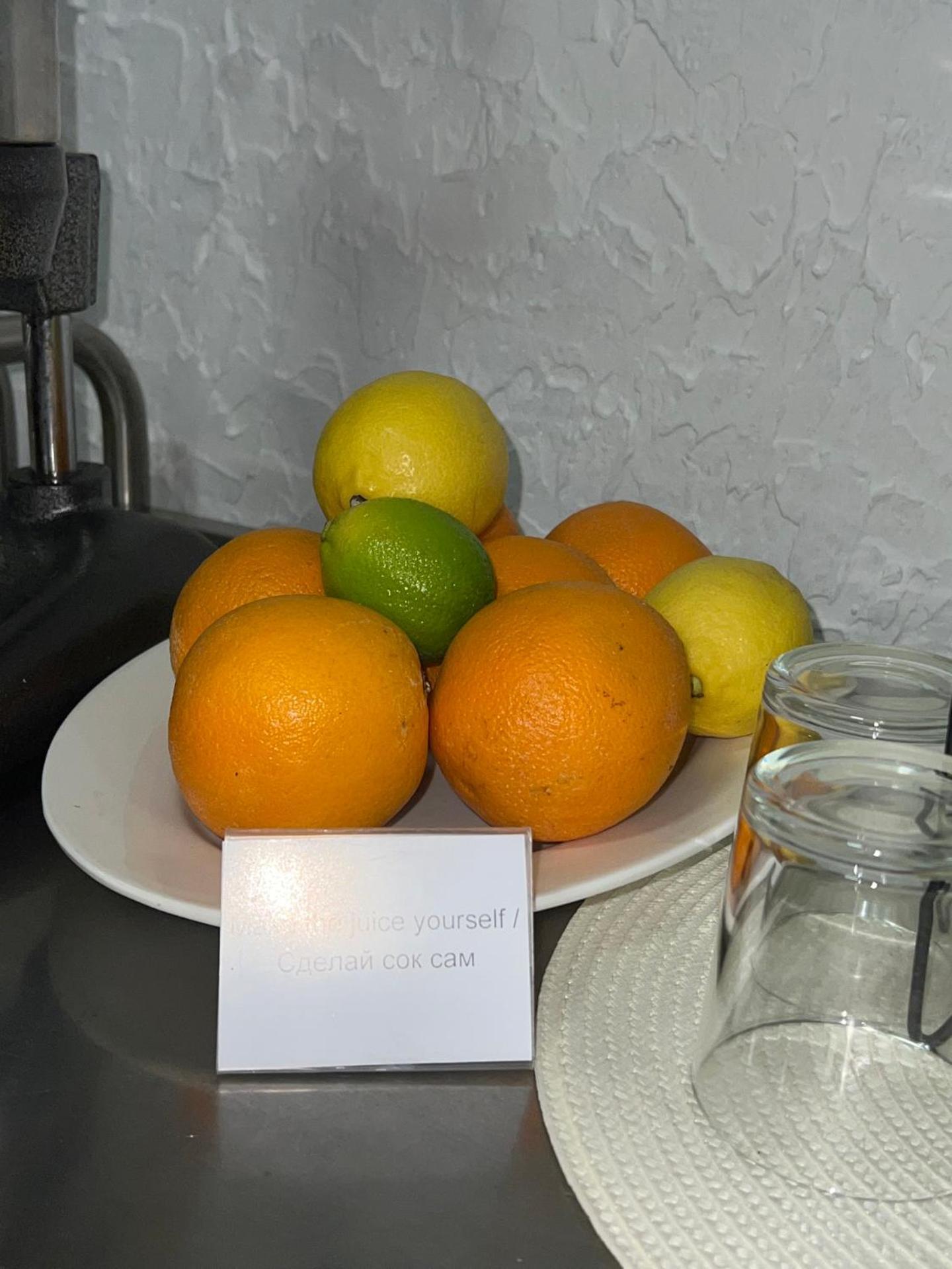 Yereone Hotel Apartment Yerevan Ngoại thất bức ảnh