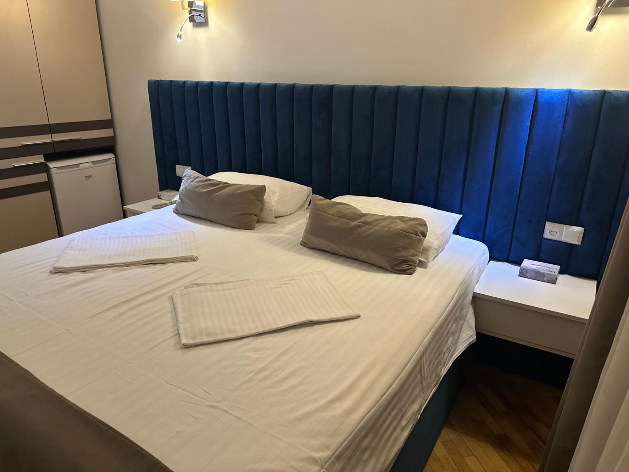 Yereone Hotel Apartment Yerevan Ngoại thất bức ảnh