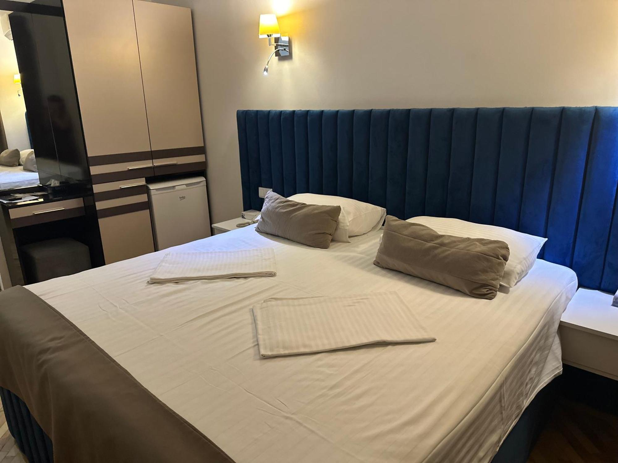 Yereone Hotel Apartment Yerevan Ngoại thất bức ảnh