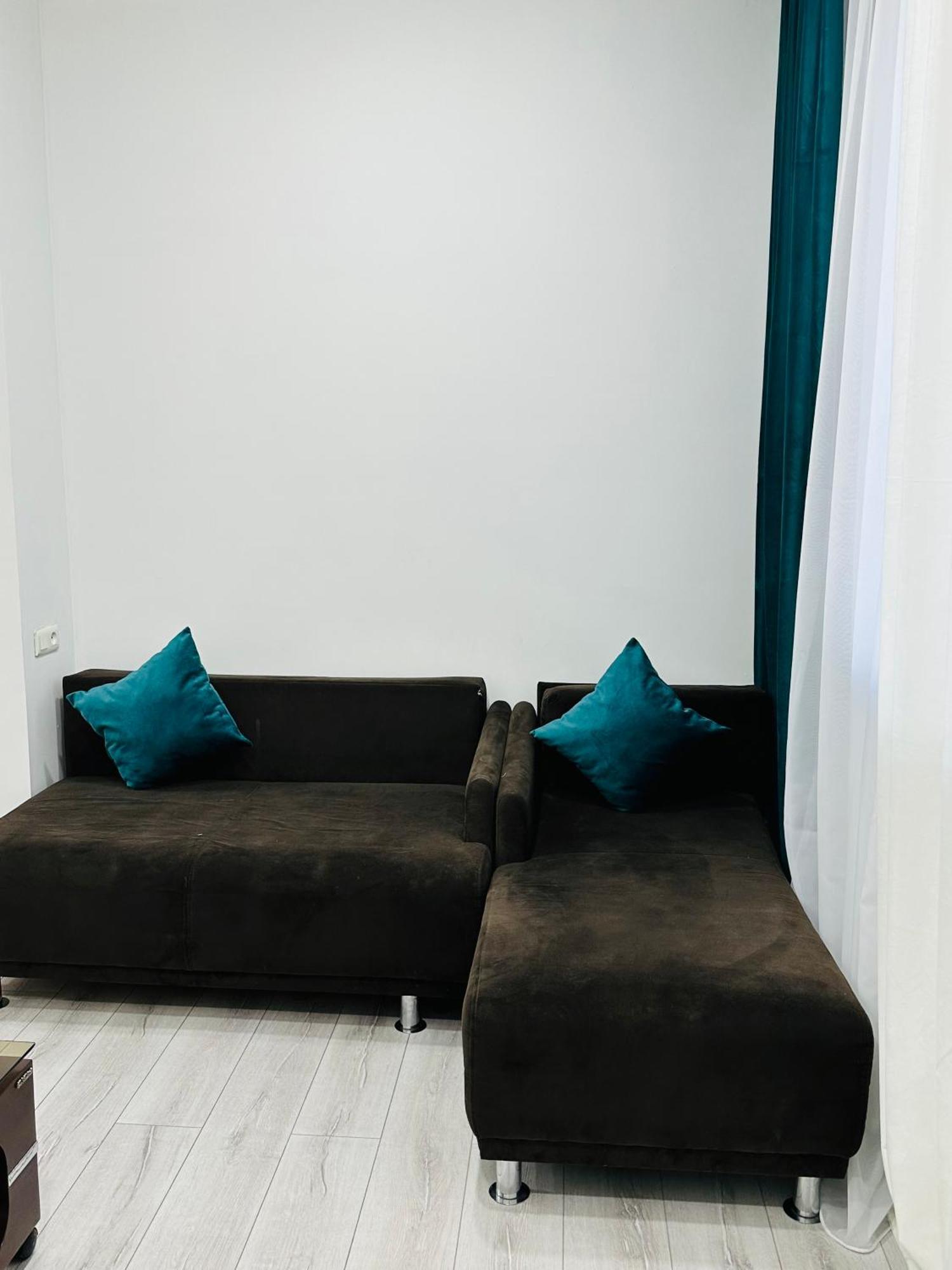 Yereone Hotel Apartment Yerevan Ngoại thất bức ảnh